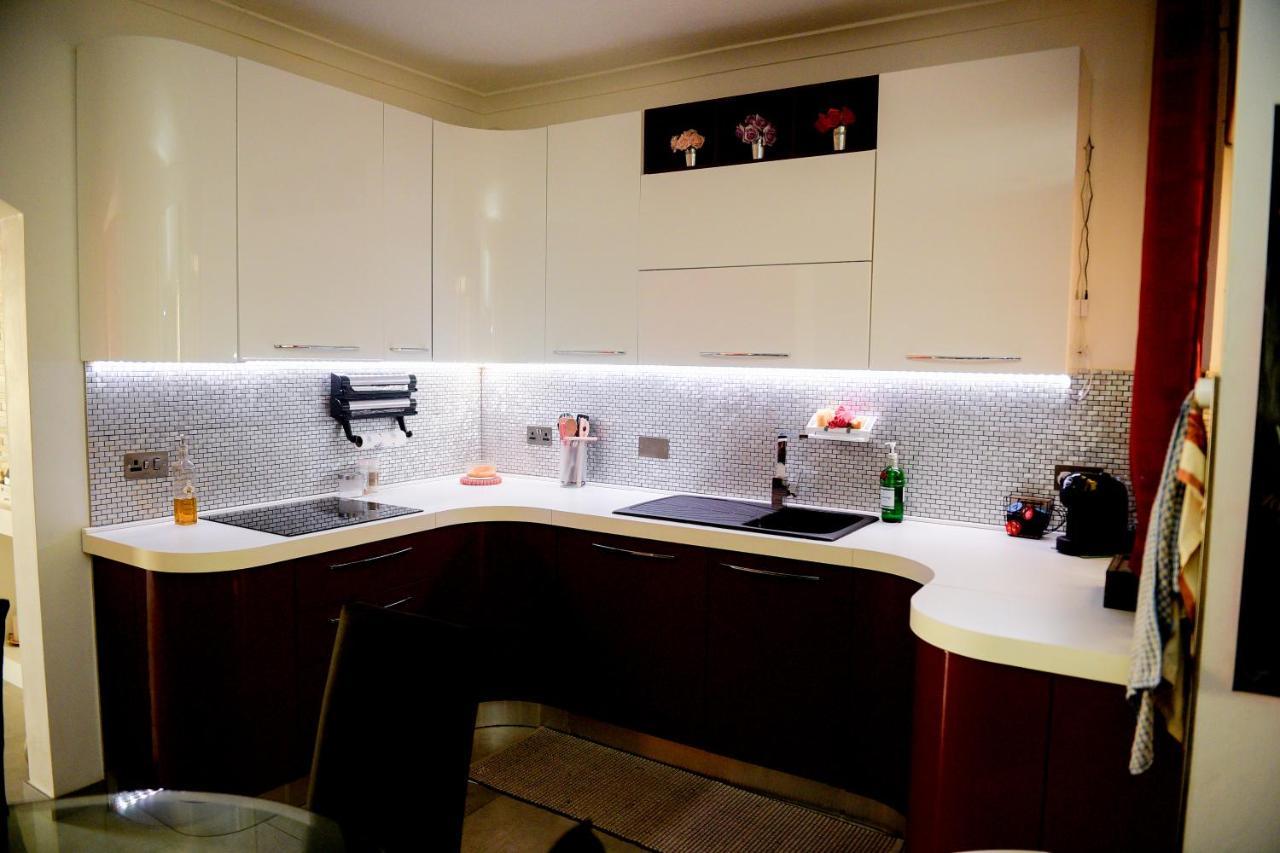 Modern And Homely Apartment In مارساسكالا المظهر الخارجي الصورة